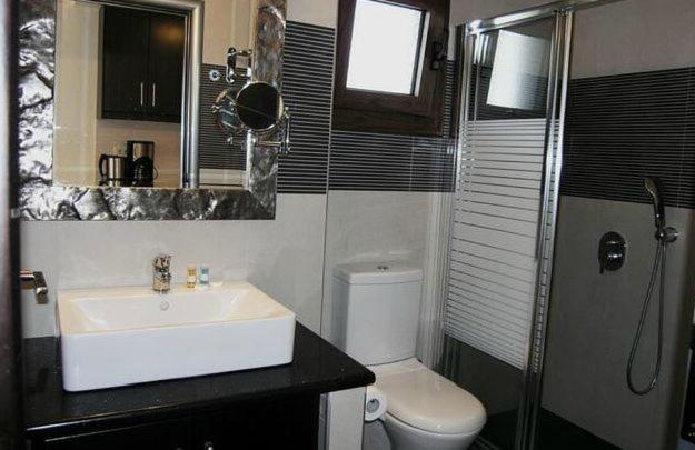 Pelagos Parga Room photo
